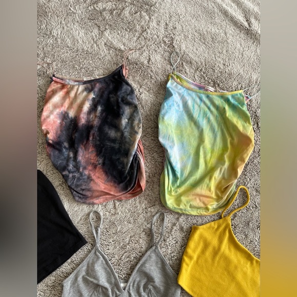 Tops Bundle - Picture 2 of 5